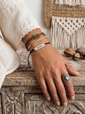 🌸Lucky Feather SOUL Sterling Silver Plated Dreamer Cord Bracelet Boho